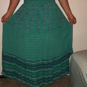Maxi green skirt